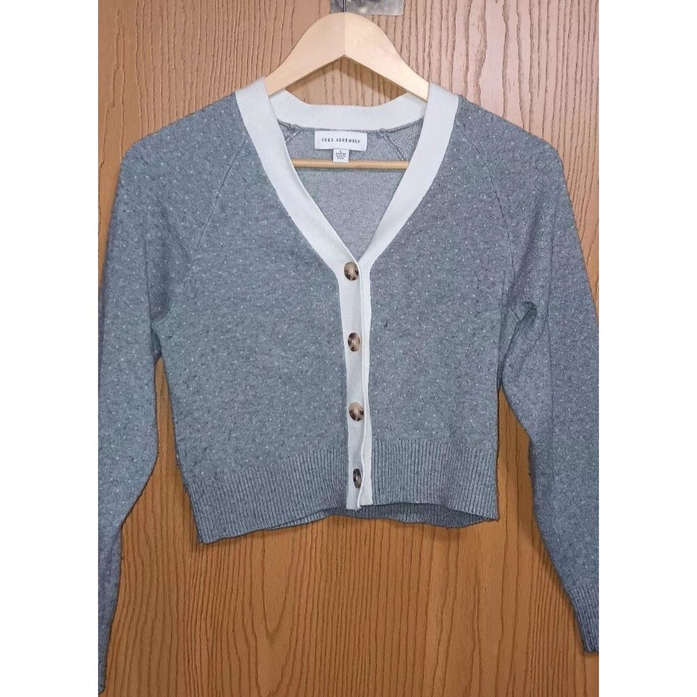 Free Assembly Button Up Cardigan Girls Junior Youth Size Large Grey Crop Top